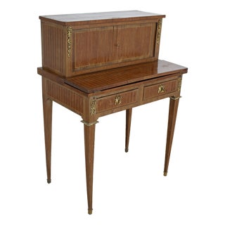 18th Century Louis XVI Womens Desk For Sale