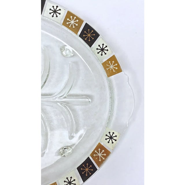 Mid-Century Modern Glass Roast Serving Platter For Sale - Image 4 of 5