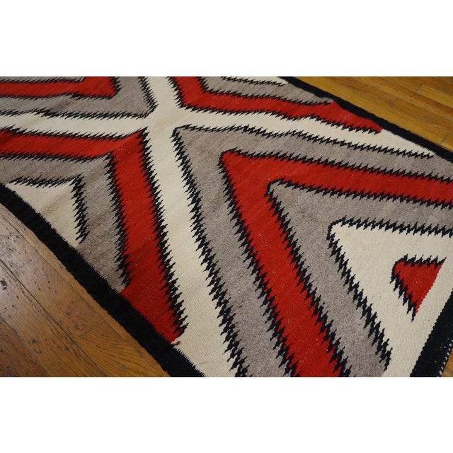 1930s Gray Red Geometric Antique Native American Navajo Rug 2'8" X 5' Flatwoven Wool Carpet For Sale In New York - Image 6 of 8