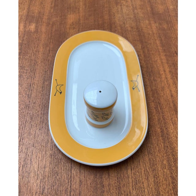Postmodern German Flying Objects Series Plate and Pepper Shaker by David Palterer and Sieger Design for Arzberg, 1990s, Set of 2 For Sale - Image 13 of 18