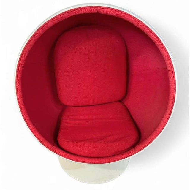 Fiberglass Ball Chair, 1980s For Sale - Image 6 of 18