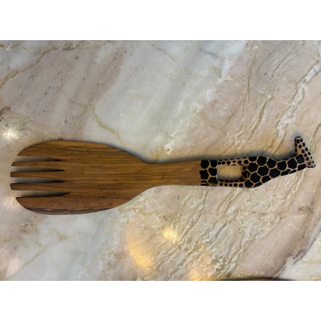 Wooden Salad Servers in the Shape of Giraffes For Sale - Image 4 of 4