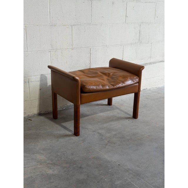 Mid 20th Century Vintage Danish Modern Leather Ottoman in Style of Hans Olsen - Stool Footstool Mid Century Bench For Sale - Image 5 of 9