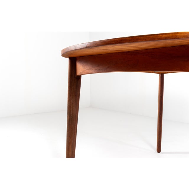 Mid-Century Modern Teak Dining Table with Two Extendable Leaves from H.P. Hansen, 1960s For Sale - Image 13 of 18