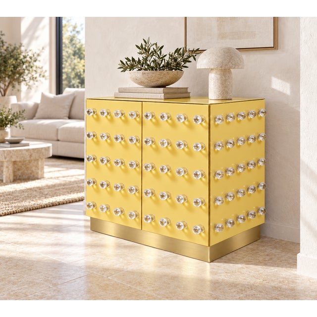 Butter Yellow Murano Glass Cabinet with Brass Plinth from Justfurnituress SRL For Sale - Image 6 of 9