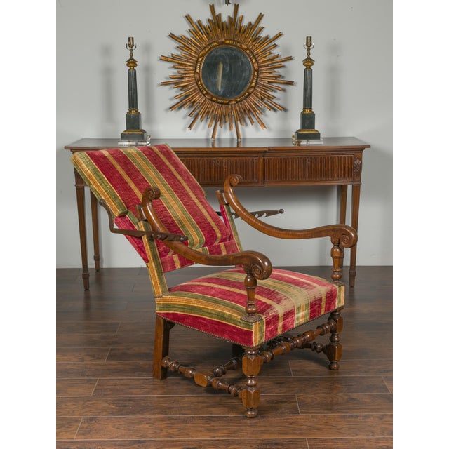 French Louis XIV Style 19th Century Reclining Armchair with Turned Base For Sale - Image 11 of 12