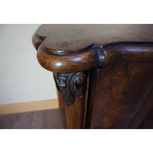 Italian Baroque Rococo Walnut Burl Nightstand, 1850s For Sale - Image 12 of 17