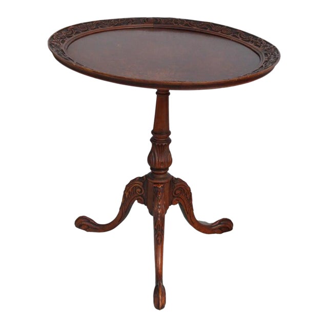 Traditional Vintage Mahogany Carved Pie Crust Accent Table For Sale