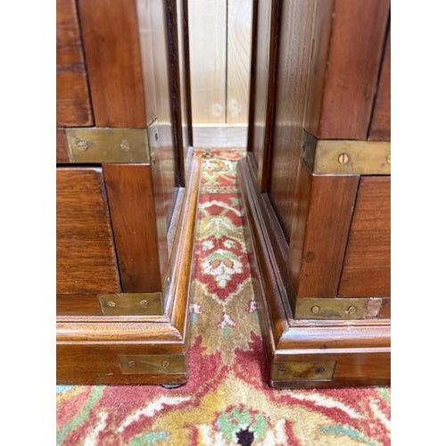 Brown 20th Century English Bedside Tables, Set of 2 For Sale - Image 8 of 10