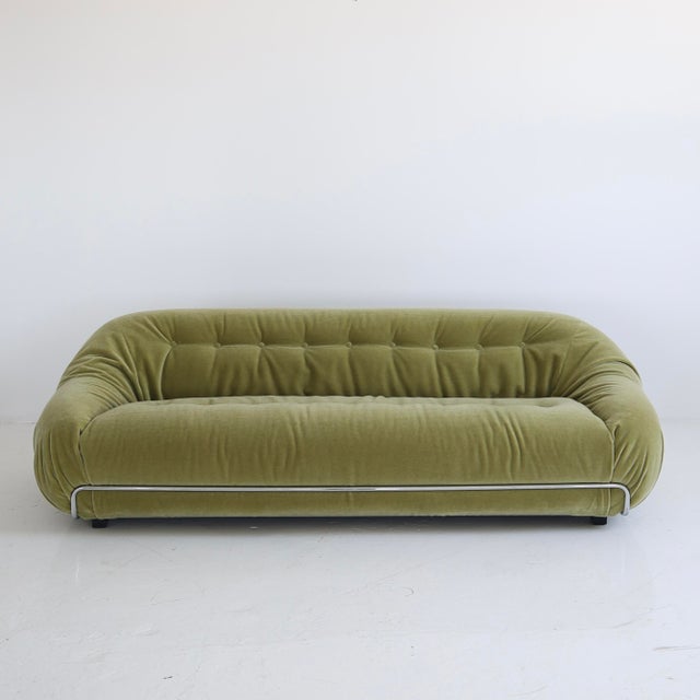 this piece is in excellent, restored condition but there is a small flaw in the mohair - see photos for reference