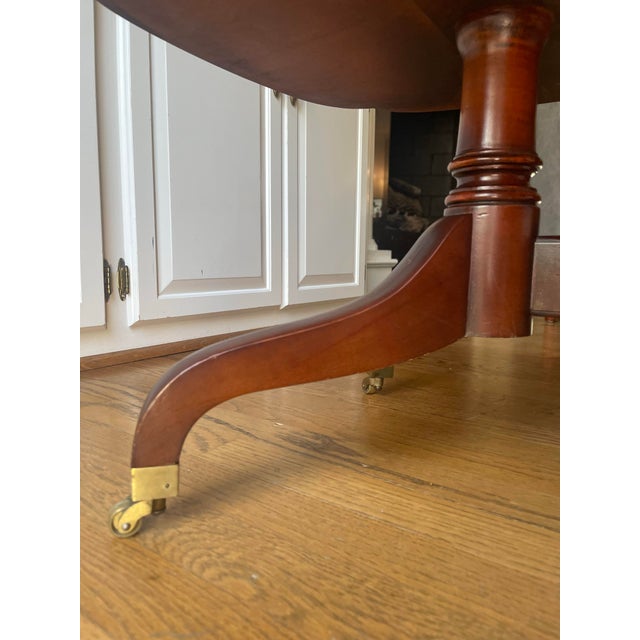 1940s Vintage Zangerle & Peterson Leather-Top Coffee Table | Chicago | 1920s–40s For Sale - Image 5 of 9