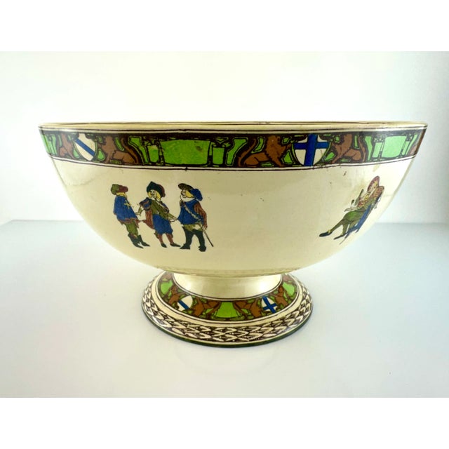 English Royal Doulton Musketeers Seriesware Bowl, Early 20th Century For Sale - Image 3 of 18