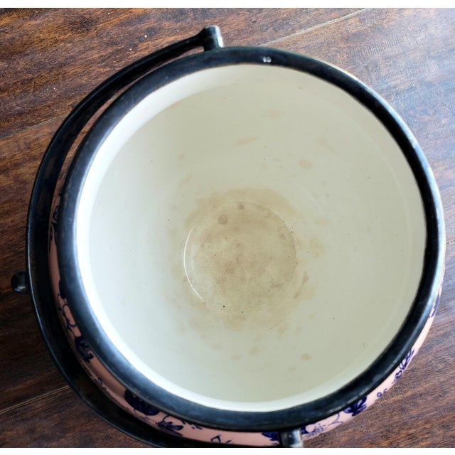 Antique English Staffordshire Style Flow Blue & Blush Biscuit Barrel, C. 1890 For Sale In Los Angeles - Image 6 of 11