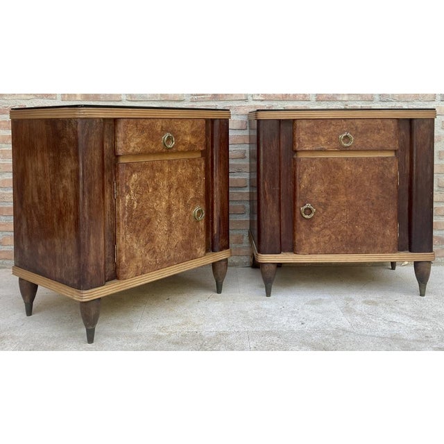 Mid-Century Modern Italian Walnut and Beech Wood Nightstands with Black Glass, 1940s, Set of 2 For Sale - Image 3 of 16