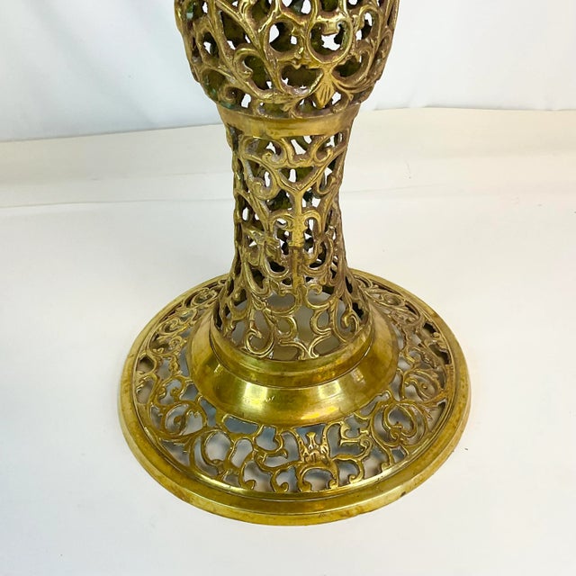 Metal 1950s Vintage Italian Hollywood Regency Brass Filagree Drinks Table or Plant Stand. For Sale - Image 7 of 11