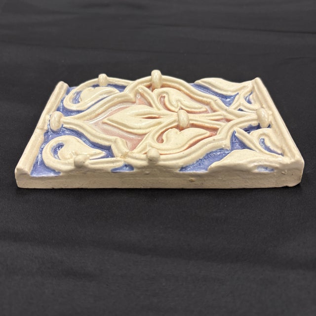 3.75" x 5.75" persiano decorative and dimensional ceramic border with blue, white and pink glaze and a semi-gloss finish....