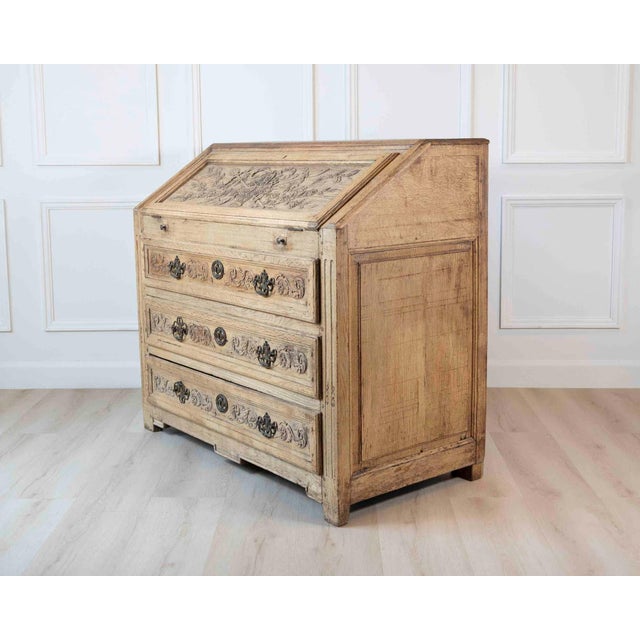French Louis XVI Period Carved Oak Slant-Front Secretary Desk, Liège, Late 18th For Sale - Image 12 of 13