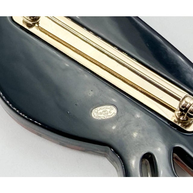 Chanel Chanel Pink Owl Resin Brooch For Sale - Image 4 of 4