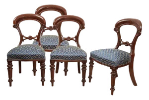 Victorian English Chairs in Solid Mahogany, 19th Century, Set of 4