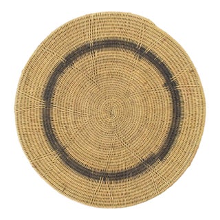 Early 20th Century Makenge Flat Wedding Basket 18.5 Inch Zambia For Sale