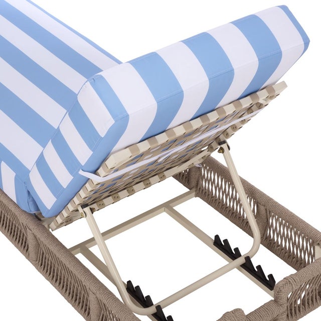 Metal Gillian Chaise Lounge, Heather Tan/Baby Blue Stripe For Sale - Image 7 of 12