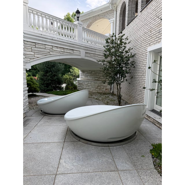 Metal Pair of Solpuri “Lagoon” Outdoor Swivel Daybeds by Klaus Nolting For Sale - Image 7 of 18