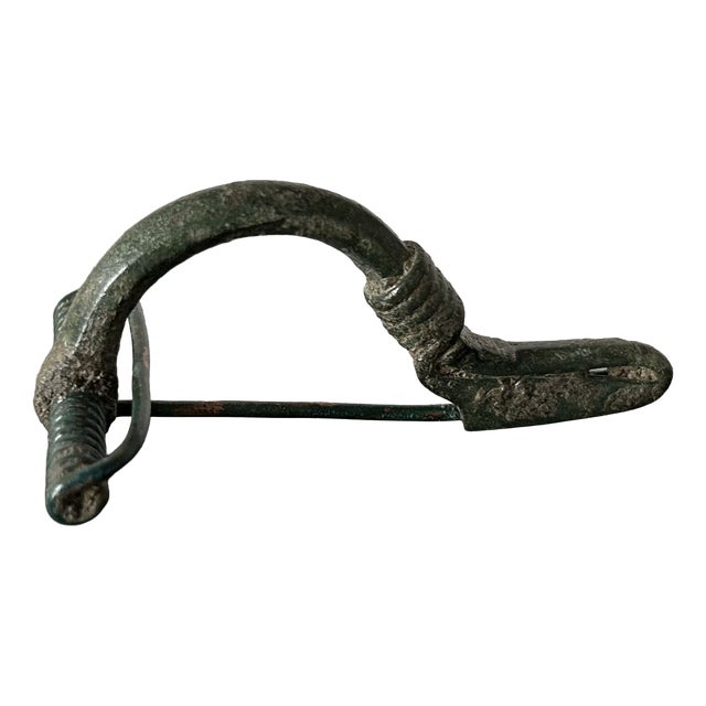 Roman Legionary Bronze Fibula Brooch, 2nd-1st Century B.C. For Sale
