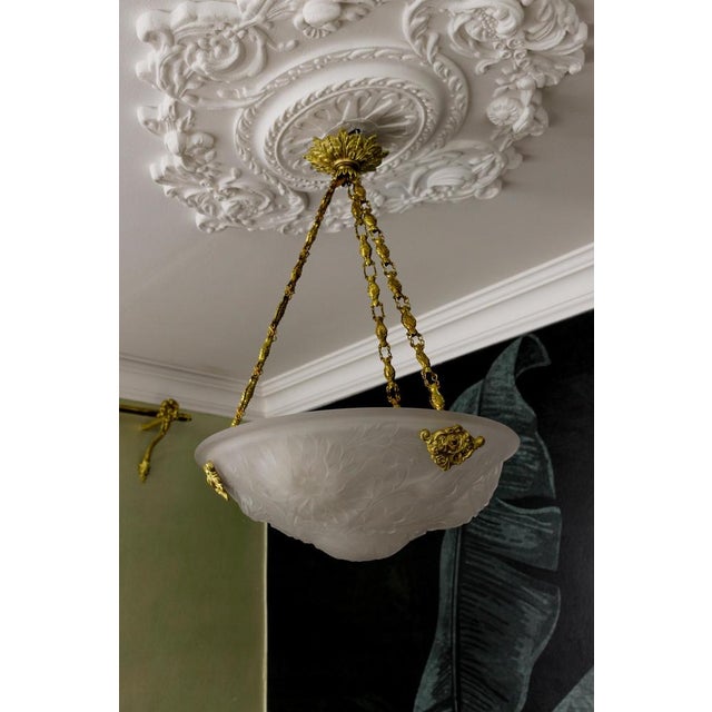 French Art Deco White Frosted Glass and Bronze Pendant Light with Floral Motifs, 1930s For Sale - Image 14 of 18
