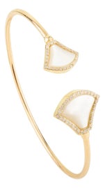 Example of Natural Pearl Bracelets