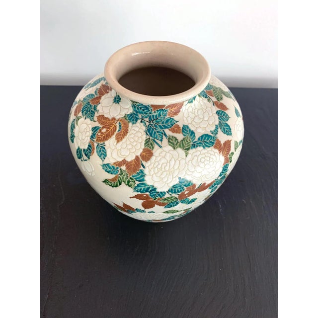 Beige Japanese Ceramic Vase by Ito Tozan I Meiji Period For Sale - Image 8 of 13