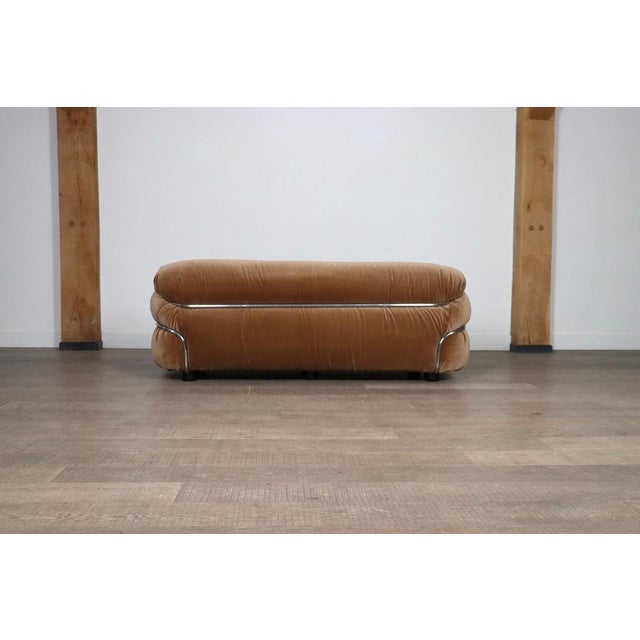 Cassina Velvet Sesann Two Seater Sofa by Gianfranco Frattini for Cassina, Italy, 1969 For Sale - Image 4 of 18