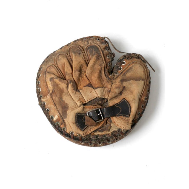 Vintage Baseball Catchers Gear Collection C. 1930s-1950s For Sale - Image 6 of 18