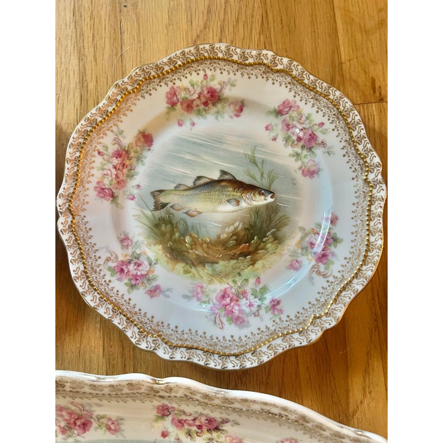Antique O & E Gutherz Royal Austria Hand Painted Fish Dinnerware Circa 1899-1918 - A Set of 10 Pieces For Sale In New Orleans - Image 6 of 18