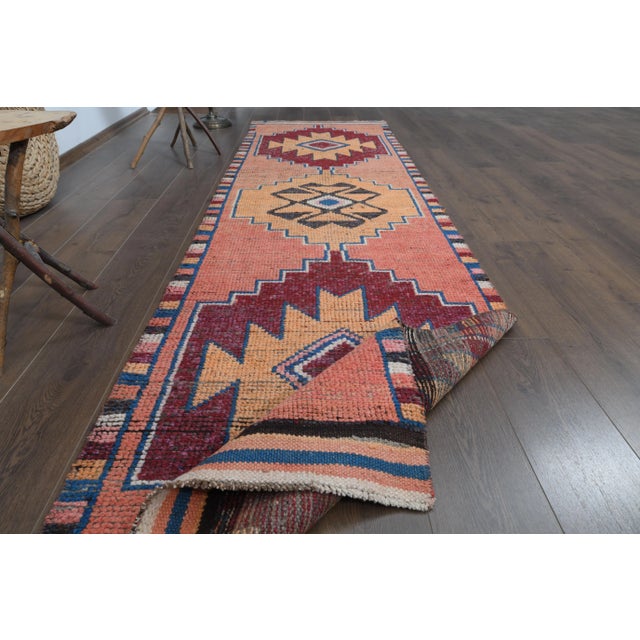 Art Deco 1970s Vintage Turkish Oushak Handmade Wool Cotton Pink Runner Rug For Sale - Image 3 of 11