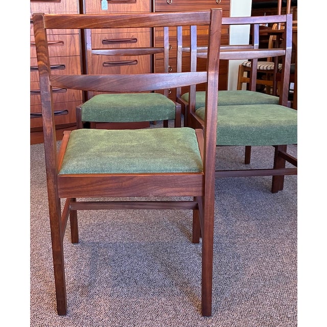 Set of Four Mid Century Modern Teak Frame Dining Chairs, Uk Import c.1960 For Sale - Image 9 of 10