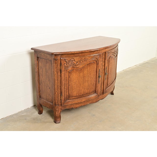 Minton-Spidell Minton Spidell French Provincial Louis XV Carved Oak Sideboard or Bar Cabinet For Sale - Image 4 of 15