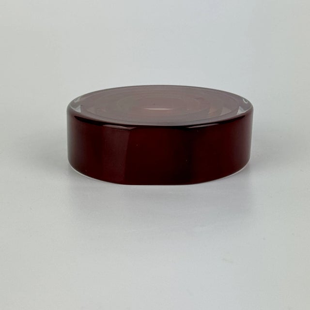 1980s Signed Vintage Modern Round Around Art Glass Sculpture With Layered Ribbons of Deep Orange & Purple For Sale - Image 9 of 10