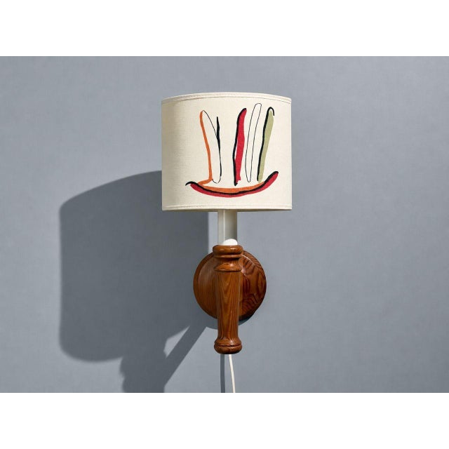 Scandinavian Mid-Century Modern, Pine, Wall Light or Sconce, Sweden, 1970s An interesting Scandinavian pine wall sconce...