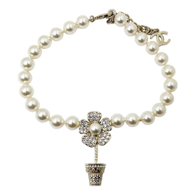 Chanel Gold Flower Pot Crystal CC Pearl Necklace For Sale