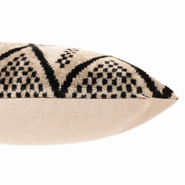 Black & Ivory Geometric Silk Velvet Pillow 20x20 | Handmade Designer Cushion For Sale In San Francisco - Image 6 of 8