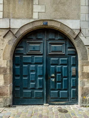 Guy Sargent, The Blue Door