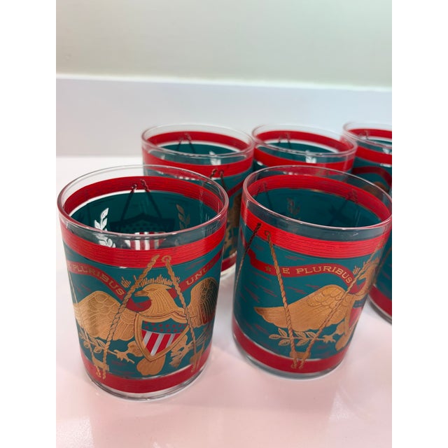 Mid 20th Century Vintage Cera E Pluribus Unum Patriotic Old Fashioned Glasses – Set of 8 For Sale - Image 5 of 11