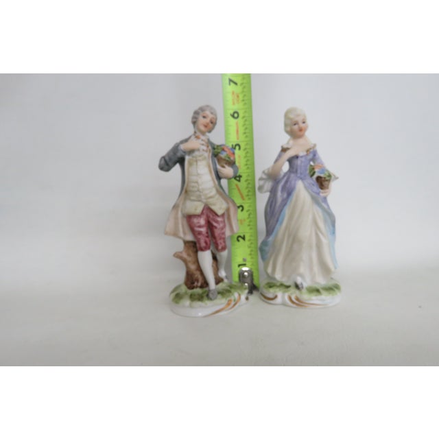 Rococo Style Porcelain Figurines Pair of 2 Courting Couple Made in Japan 5007b For Sale - Image 9 of 10