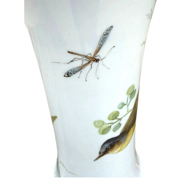 Antique Meissen c.1890-1910 Hand Painted Bird & Butterfly Porcelain Trumpet Vase For Sale - Image 12 of 17