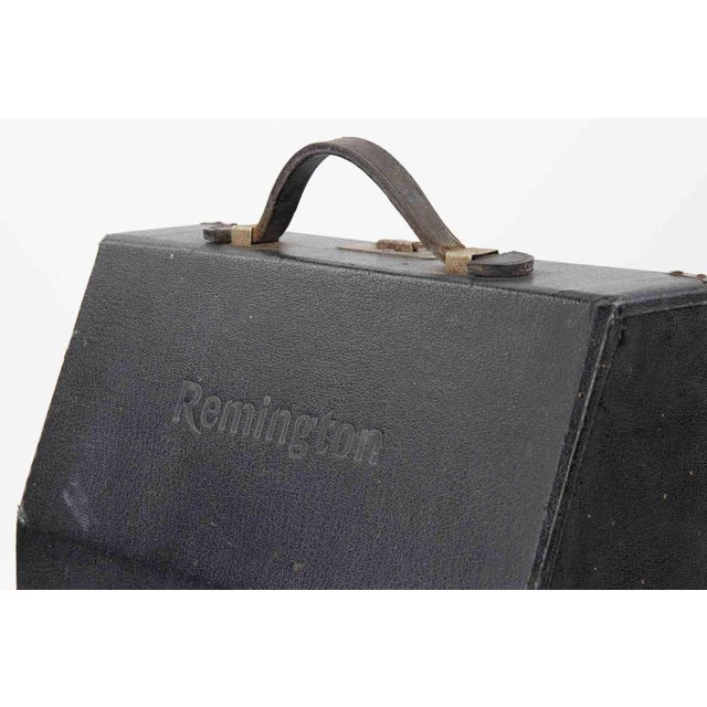 Black Portable Typewriter with Case from Remington, 1930s-40s For Sale - Image 8 of 10