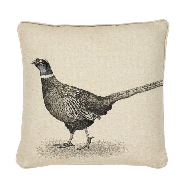 Elevate your space with the elegance of this Country Linen cushion, drawing inspiration from the great British outdoors,...