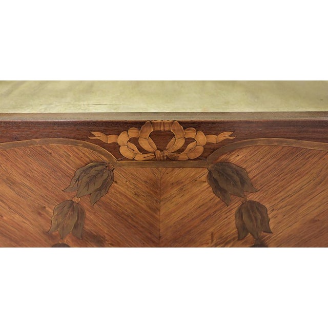 Louis XVI Marquetry Display Cabinet, 20th Century For Sale - Image 13 of 18