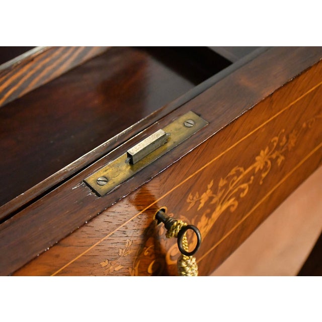 1890s Antique French Louis XV Rosewood Satin Wood Inlay Makeup Vanity Table Accent Table For Sale - Image 9 of 15