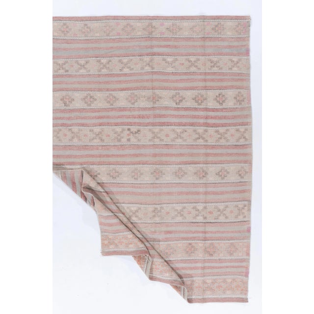 Vintage Turkish Kilim Rug 5ft 11in X 8ft 3in For Sale In New York - Image 6 of 8