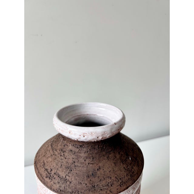 Ceramic 1970s Mid-Century Modern Italian Bitossi for Rosenthal Netter Textured Brown and Cream Vase For Sale - Image 7 of 9